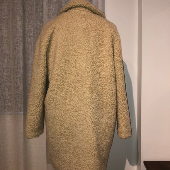 Aurelia Oversized Sherpa Coat - Picture 4 of 4